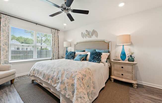 Emerald Lakes Single Family Rentals Ocean Springs, MS, spacious bedroom