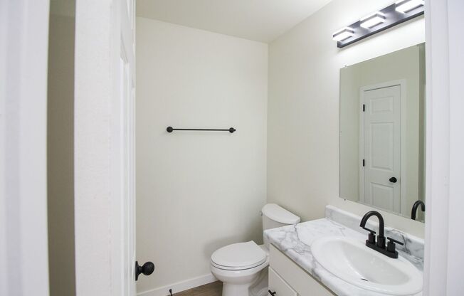 3 beds, 2.5 baths, 1,268 sqft, $1,735, Unit 4015-02