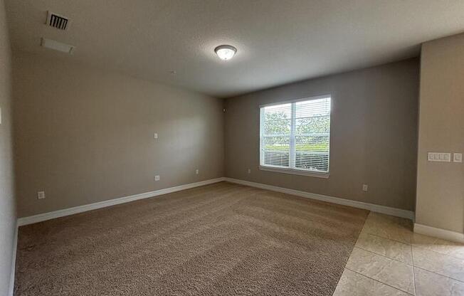 8656 WAKSMAN PL