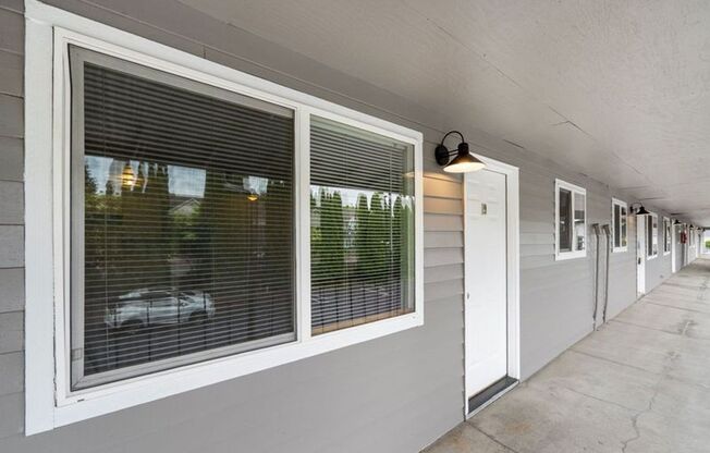 1 bed, 1 bath, 576 sqft, $1,175, Unit 19