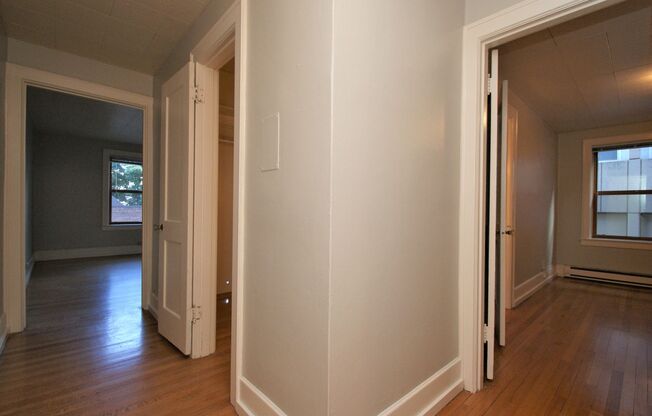 Oxford Crest Apartments