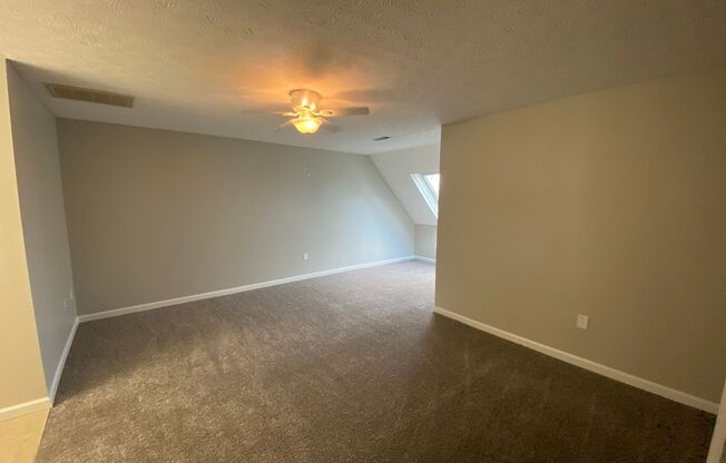 2 beds, 2 baths, 1,350 sqft, $1,525, Unit 26