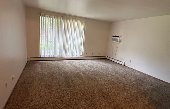 Woodland Court Apartment Homes No Gimmicks! FREE HEAT