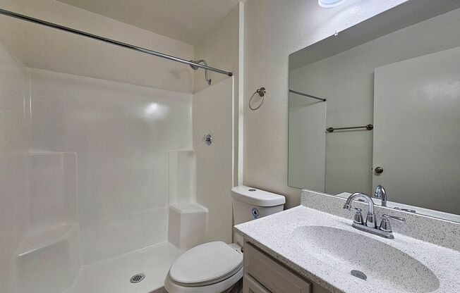 2 beds, 2 baths, 970 sqft, $2,395, Unit 087