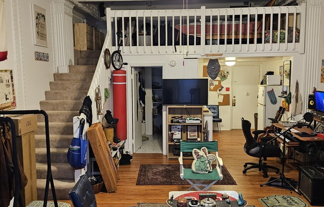 91 Westland Ave
