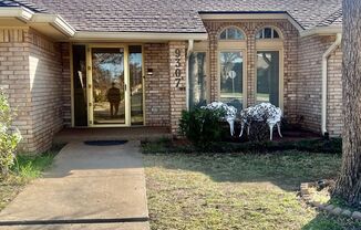 4 beds, 2.5 baths, $3,500