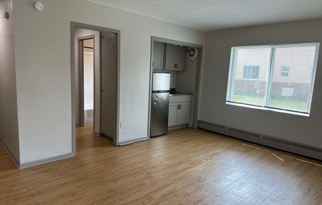 Studio, 1 bath, 450 sqft, $845, Unit 262-2