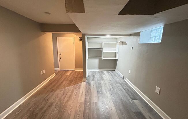 1 bed, 1 bath, 576 sqft, $1,195, Unit Unit 1