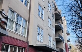 384 RALPH MCGILL BLVD NE