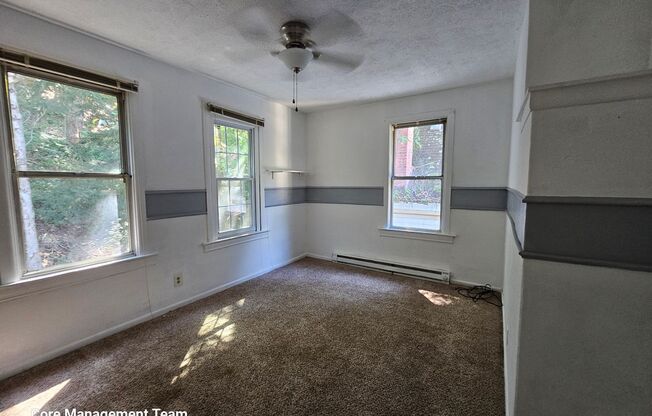 3 beds, 1 bath, $1,450