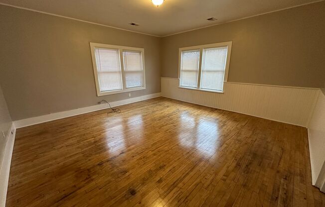 4 beds, 1 bath, $1,695, Unit Apt 2