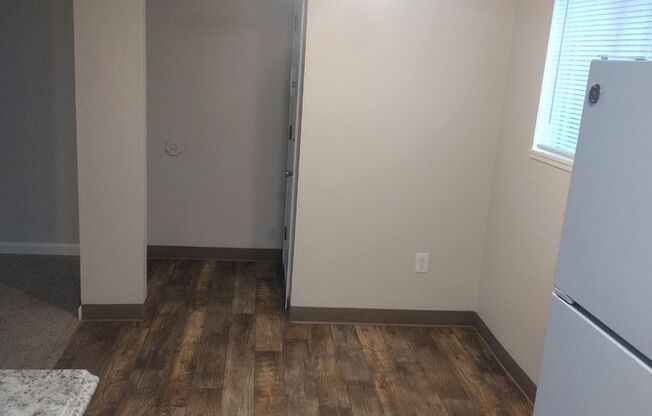 1 bed, 1 bath, 592 sqft, $1,225, Unit 021