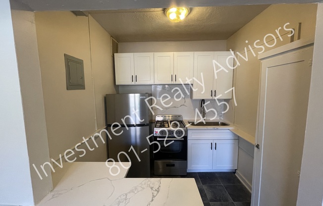 146 E 2 AVE