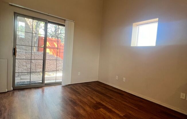 1 bed, 1 bath, 506 sqft, $1,300, Unit B