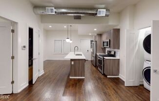 4325 Roanoke Pkwy 2N