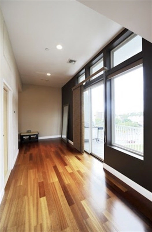 10 OCEAN AVE