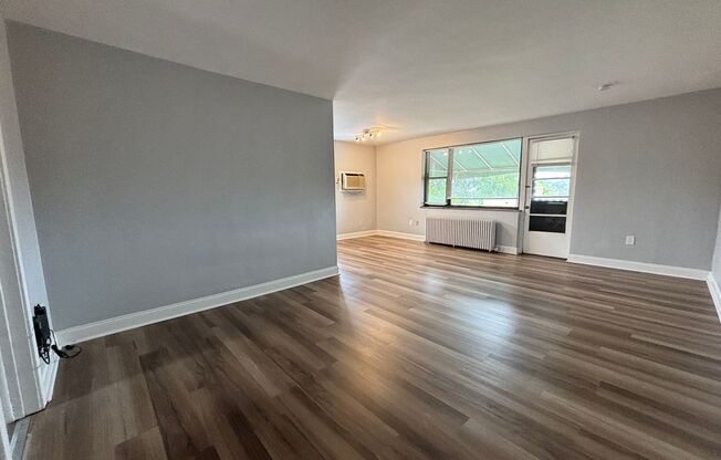 3 beds, 1 bath, 1,000 sqft, $2,390, Unit 6236 Fifth Ave. #300A