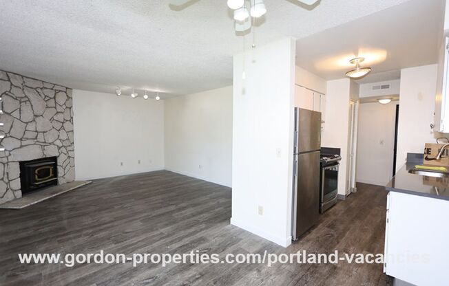 2 beds, 1 bath, $1,495