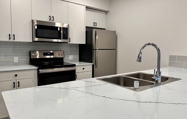 1 bed, 1 bath, 453 sqft, $2,195, Unit 410-201