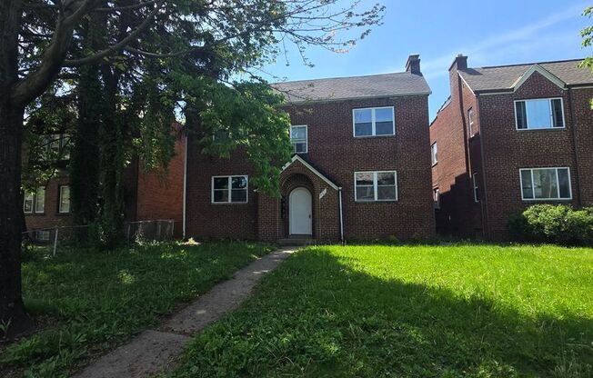 987 LILLEY AVE
