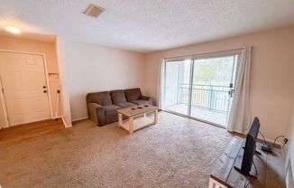 2 beds, 2 baths, $1,400, Unit Unit 924