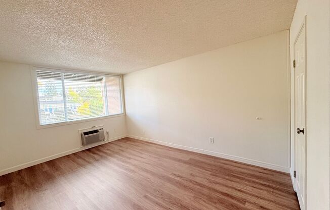 2 beds, 1.5 baths, 1,004 sqft, $2,640, Unit 92