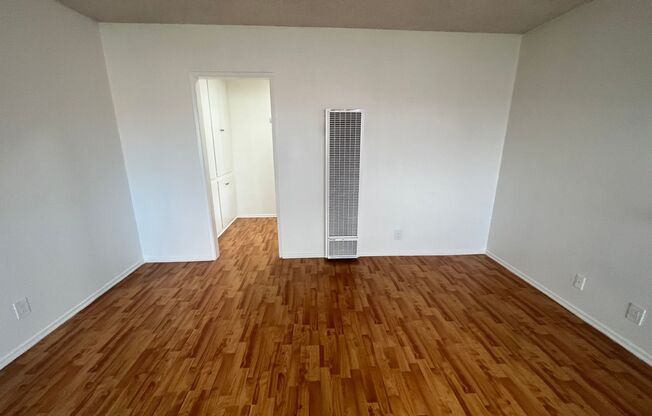 1 bed, 1 bath, 810 sqft, $2,150, Unit 7079 D