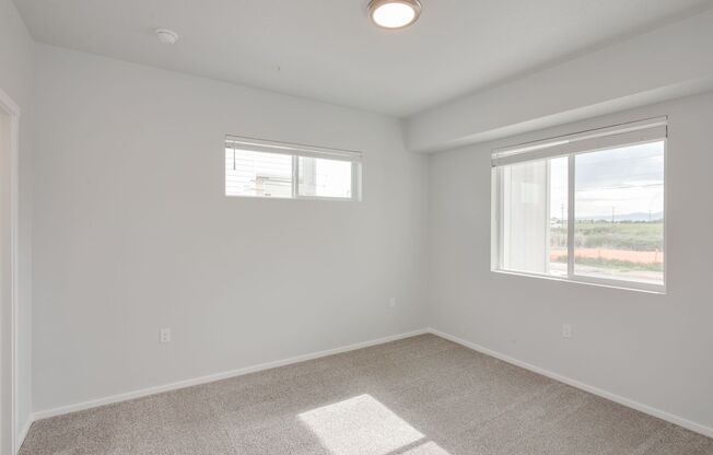 2 beds, 2 baths, $1,572, Unit L202