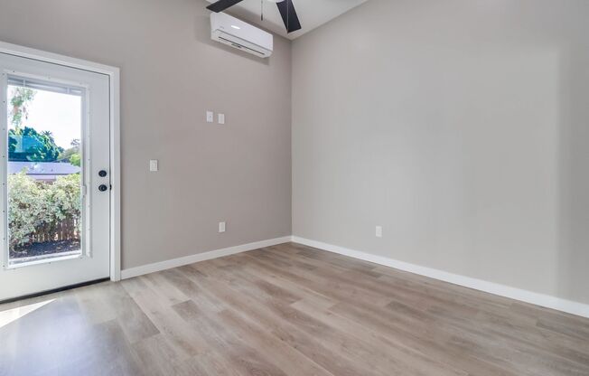 1 bed, 1 bath, 450 sqft, $2,095, Unit 4745-2