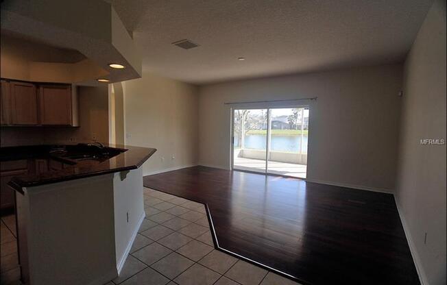 Lovely 4 bedrooms 2 and half baths Home in StoneyBrook Golf Community!
