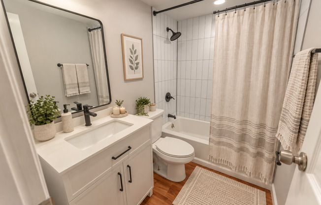 1 bed, 1 bath, 750 sqft, $1,045, Unit 1014