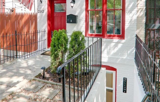Perfect 1 bed updated condo