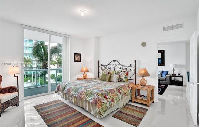 2 beds, 2 baths, 1,251 sqft, $3,600, Unit 7900 Harbor Island Dr # 704