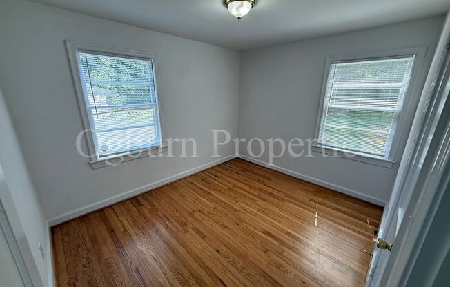 144 Lawndale Dr-3BR/1BA-Country Club Rd. Area HOME!!!