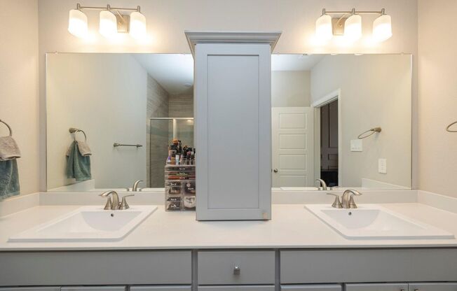 For Rent: Spacious 3-Bedroom Home This beautiful single-family home offers 3 bedrooms and 2 bathrooms with approximately 1,824 square feet of living space