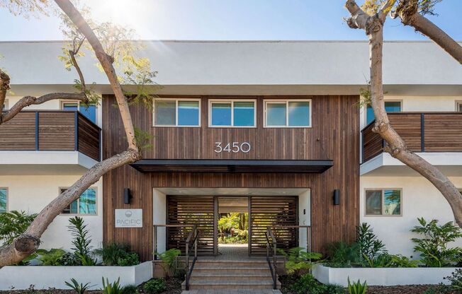 2 beds, 2 baths, 949 sqft, $3,675, Unit 6
