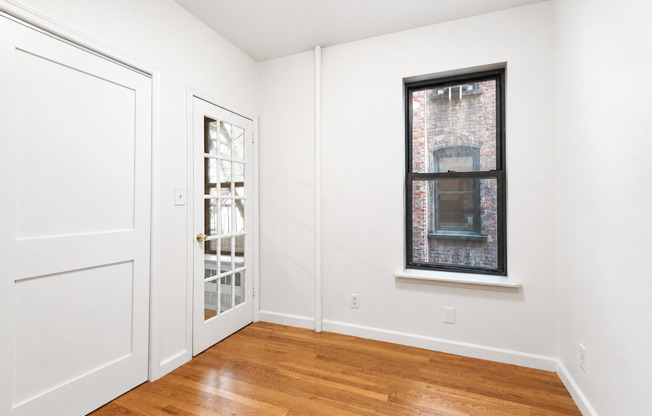 1 bed, 1 bath, 370 sqft, $3,295, Unit 14