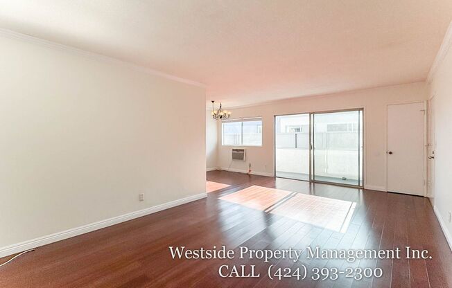 1827 S Barrington Ave Apt 105