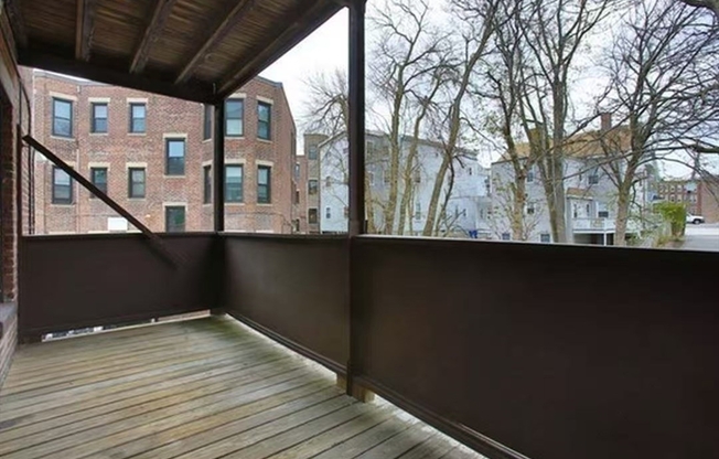 6 RADCLIFFE RD