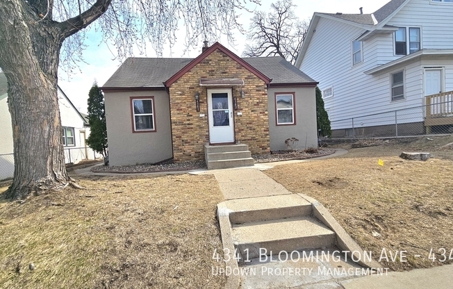 4341 BLOOMINGTON AVE