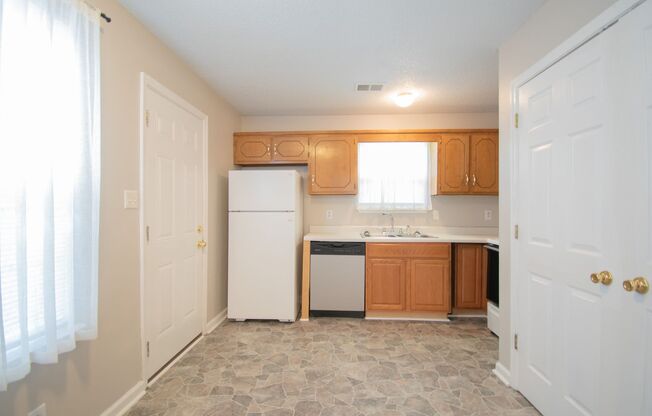 2 beds, 1.5 baths, $1,100