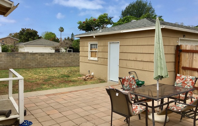 3 beds, 1 bath, $3,695