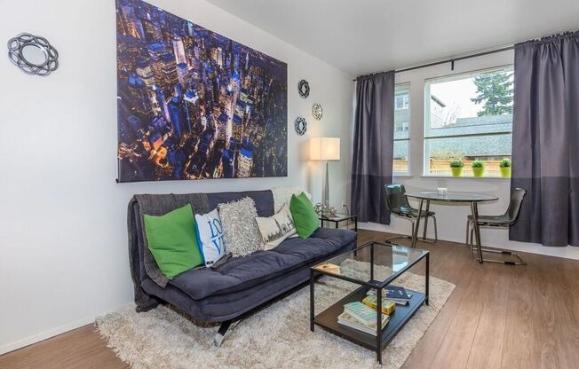 Studio, 1 bath, 329 sqft, $1,463, Unit Unit 102