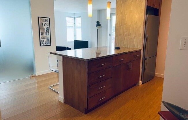 1 bed, 1 bath, 663 sqft, $3,400, Unit 510