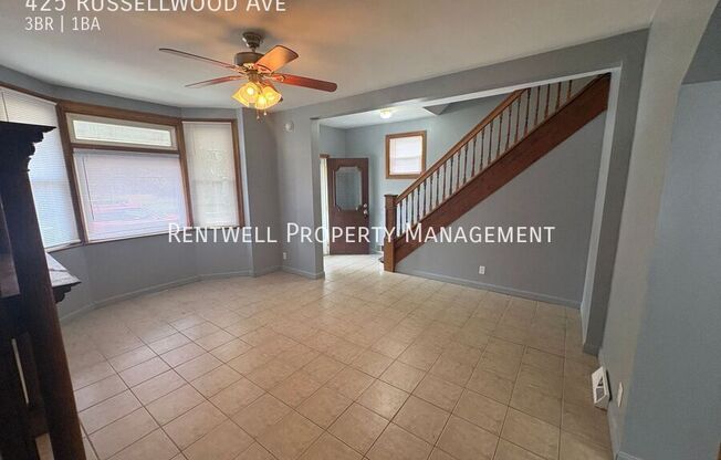 425 RUSSELLWOOD AVE