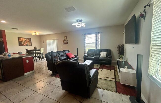 4 beds, 2.5 baths, $2,650