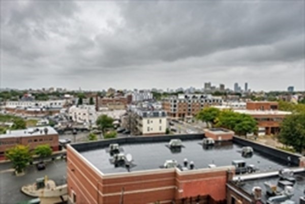 2 beds, 1.5 baths, 840 sqft, $2,900, Unit 604