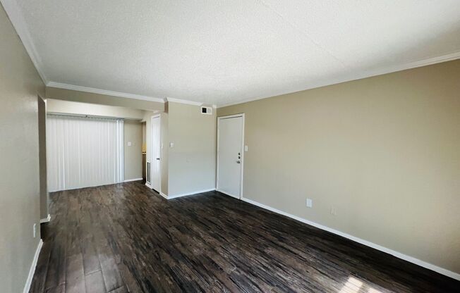 1 bed, 1 bath, 666 sqft, $1,175, Unit 2-155