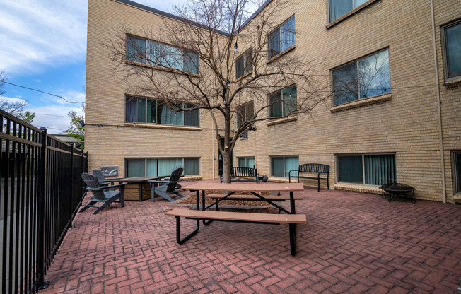 1465 Jersey Apartments in Denver, Colorado