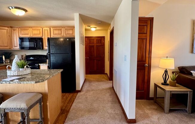 1 bed, 1 bath, 747 sqft, $2,270, Unit 37RMA2